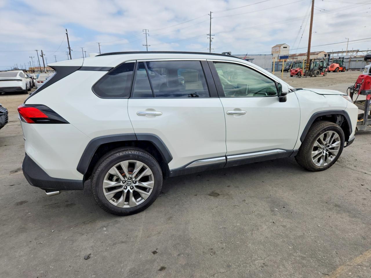 2019 TOYOTA RAV4 LIMITED — снимка 3