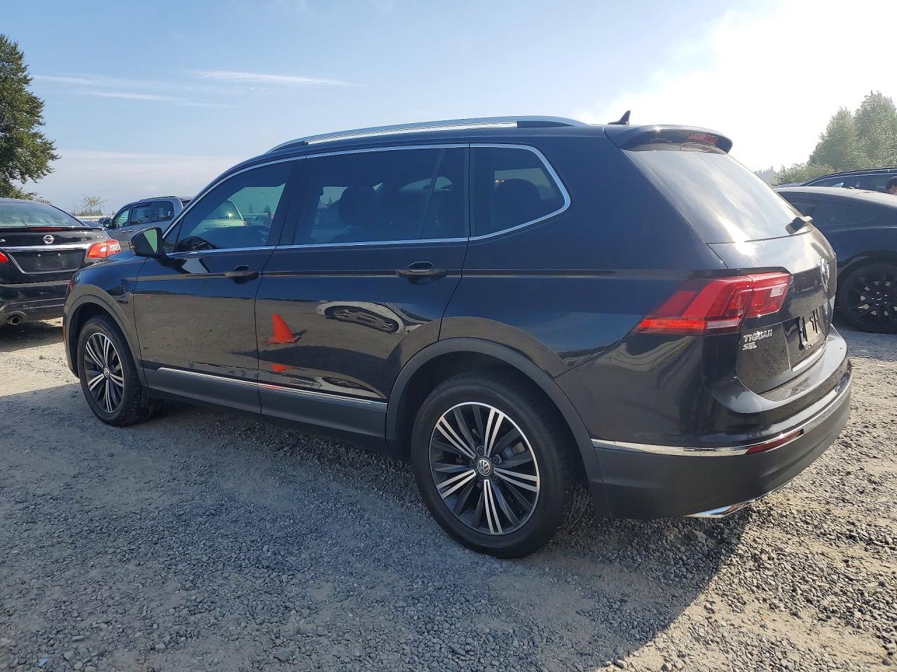2018 VOLKSWAGEN TIGUAN SE — снимка 2
