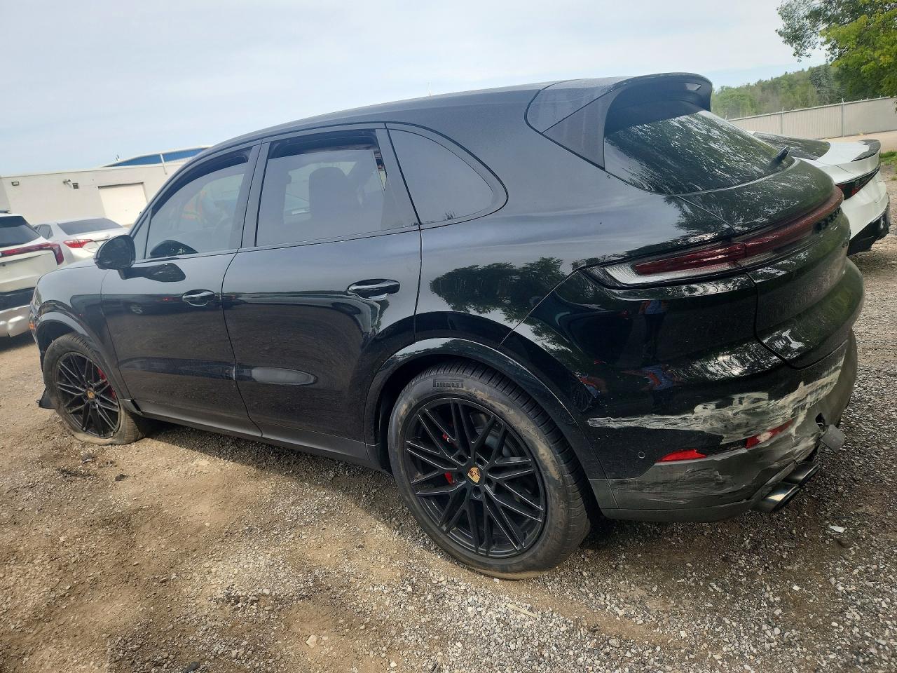 2024 PORSCHE CAYENNE S — снимка 2