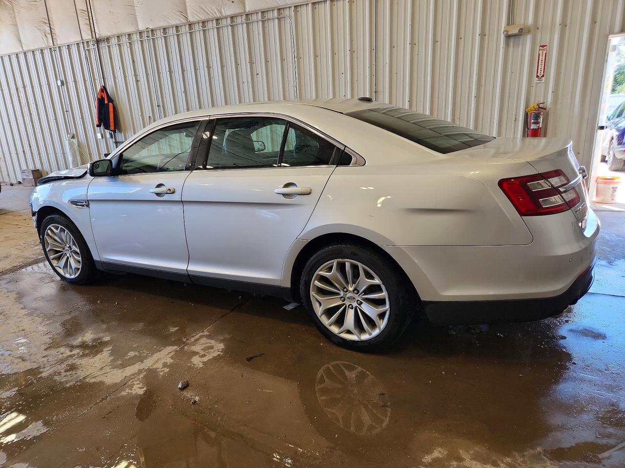 2016 FORD TAURUS LIMITED — снимка 2