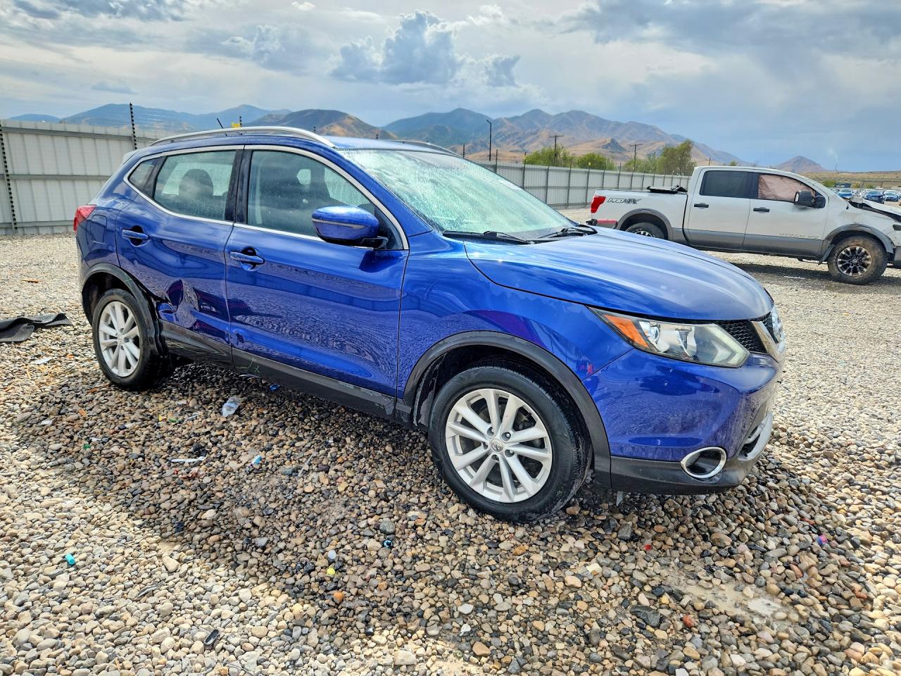 2017 NISSAN ROGUE SPORT SV — снимка 4