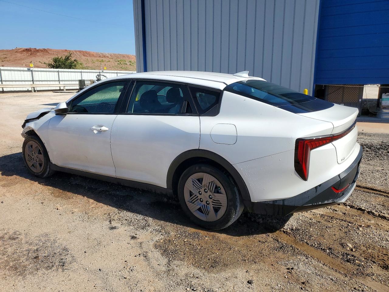2025 KIA K4 LX — снимка 2