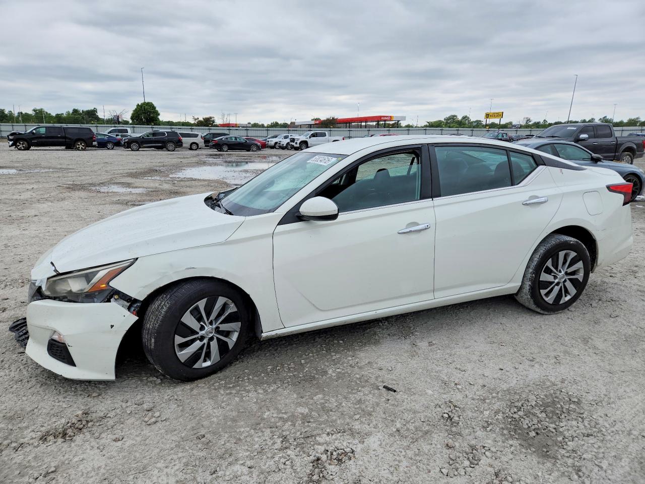 2019 NISSAN ALTIMA S