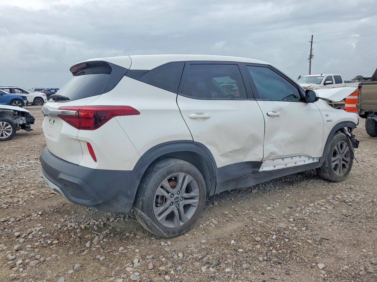 2023 KIA SELTOS LX — снимка 3