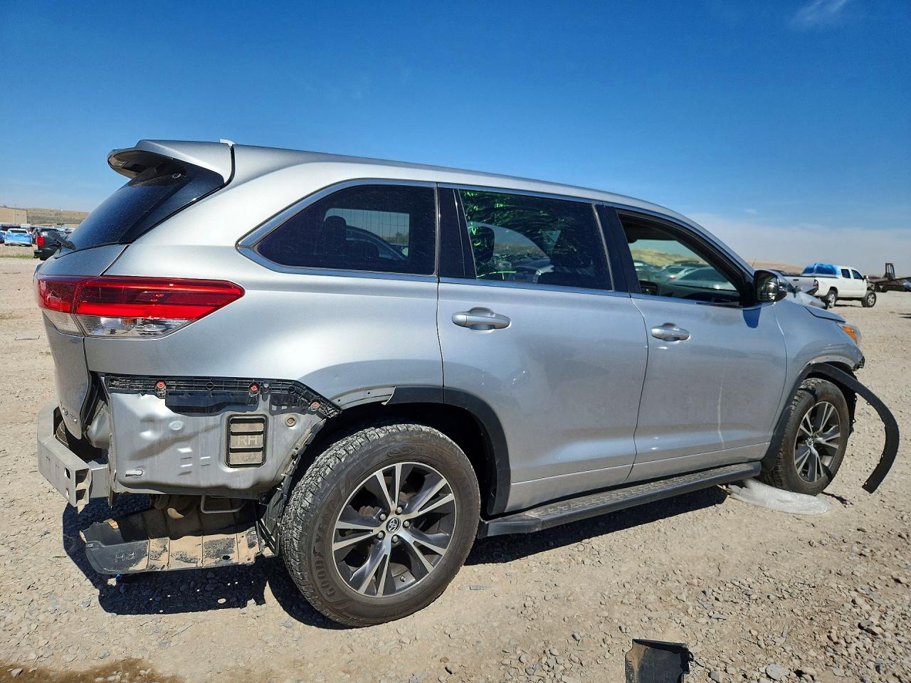 2018 TOYOTA HIGHLANDER LE PLUS — снимка 3
