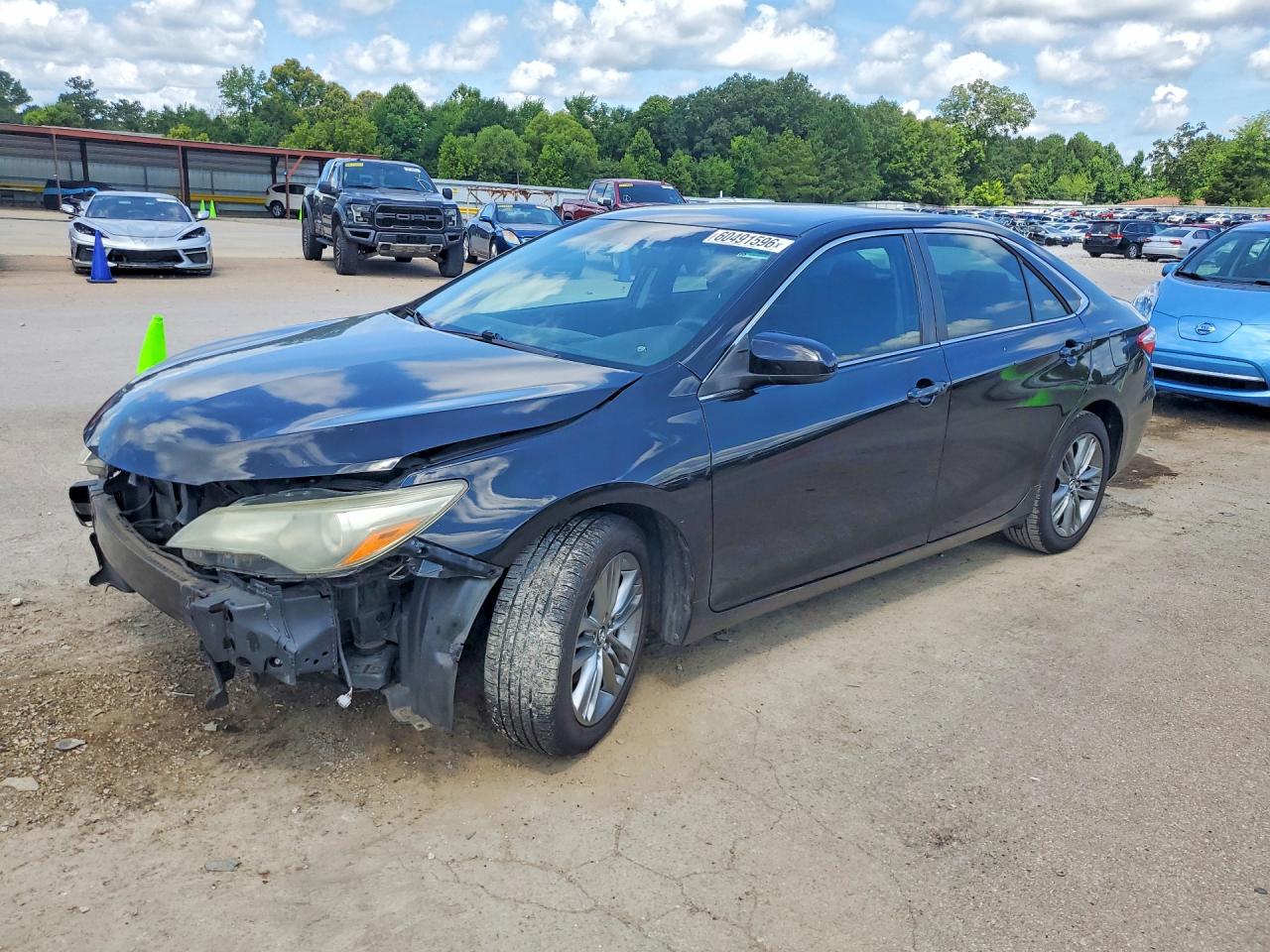 2015 TOYOTA CAMRY SE