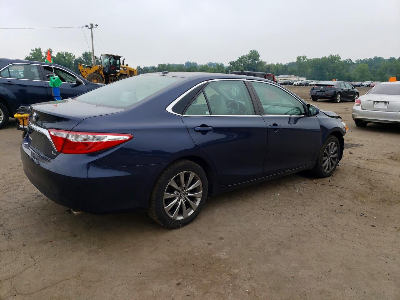 2017 TOYOTA CAMRY XLE — снимка 3
