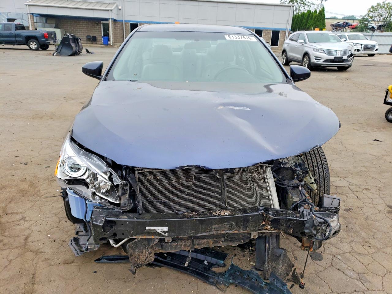 2017 TOYOTA CAMRY XLE — снимка 5