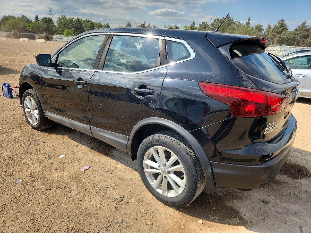 2017 NISSAN ROGUE SPORT S — снимка 2