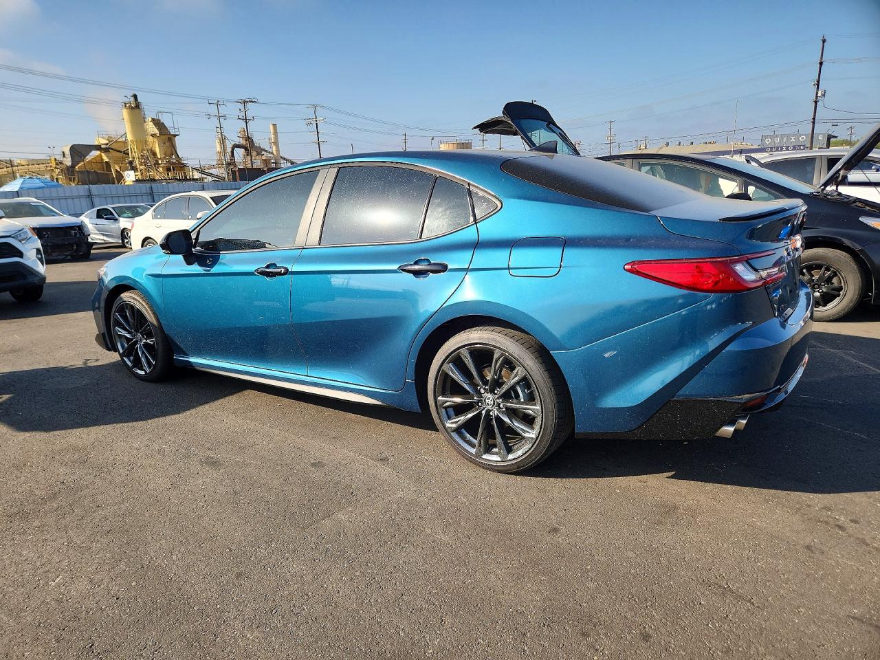 2026 TOYOTA CAMRY LE — снимка 2