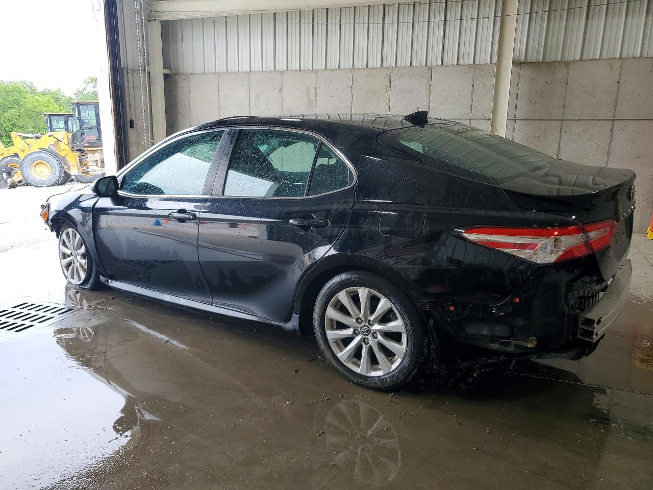 2020 TOYOTA CAMRY LE — снимка 2