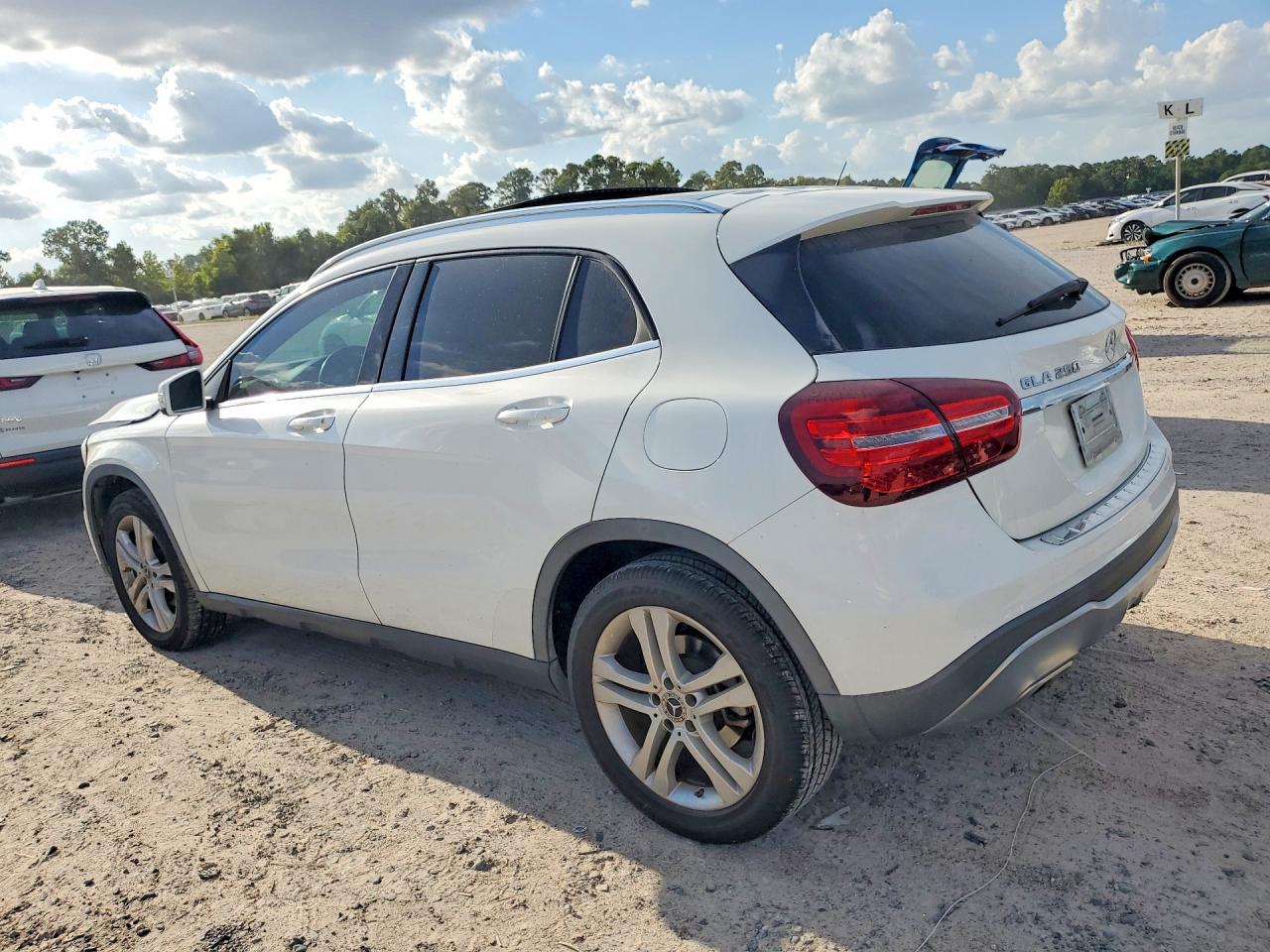 2019 MERCEDES-BENZ GLA 250 — снимка 2