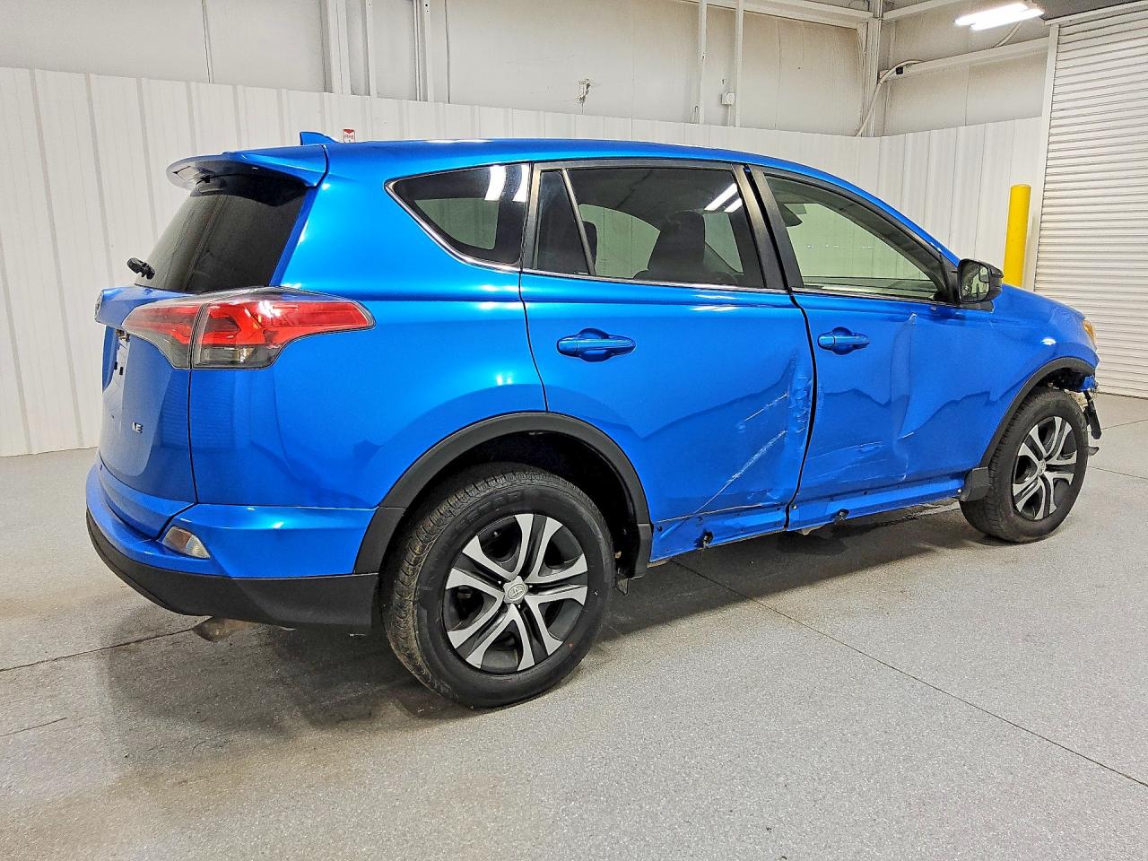 2018 TOYOTA RAV4 LE — снимка 3