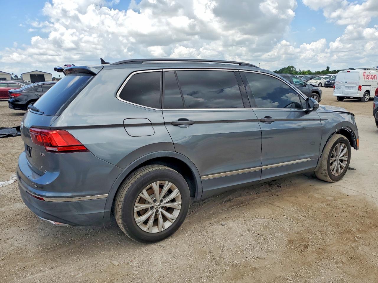 2018 VOLKSWAGEN TIGUAN SE — снимка 3