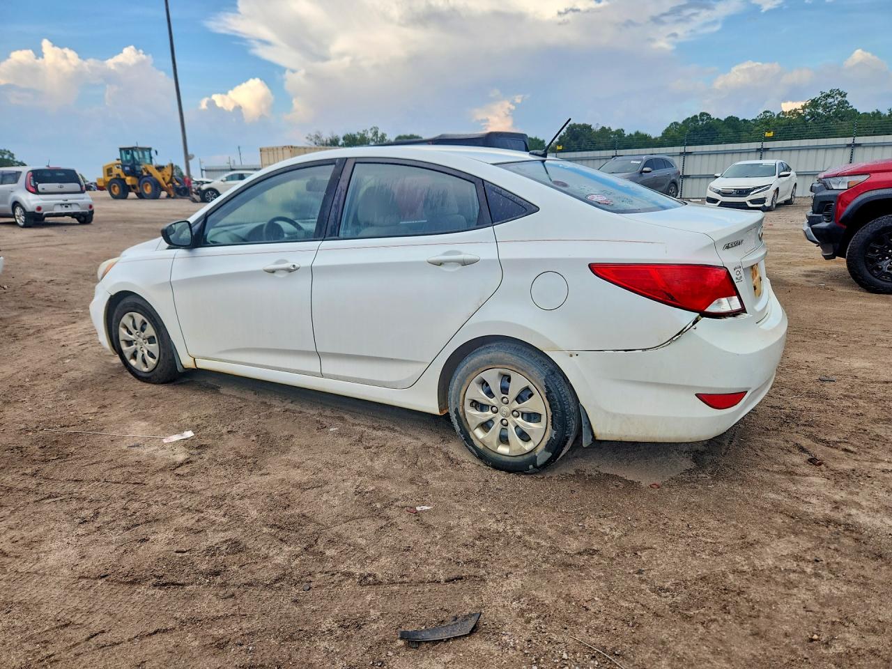 2016 HYUNDAI ACCENT SE — снимка 2