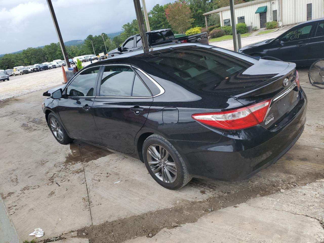 2017 TOYOTA CAMRY LE — снимка 2