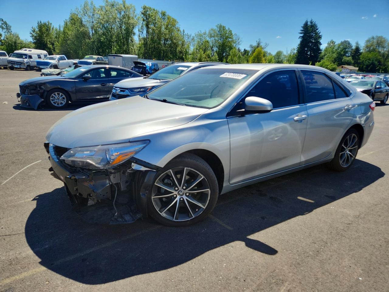 2016 TOYOTA CAMRY XSE