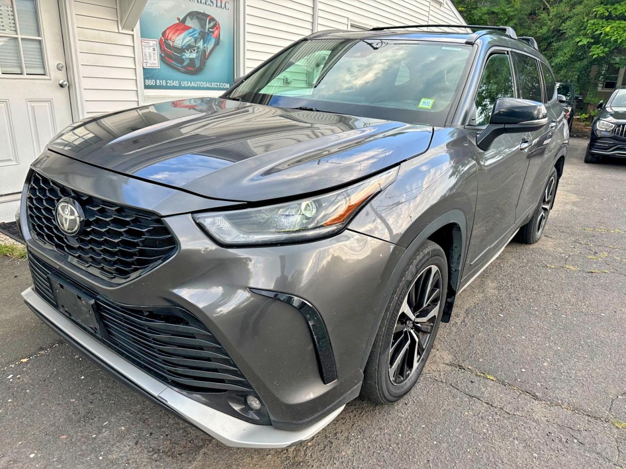 2022 TOYOTA HIGHLANDER XSE