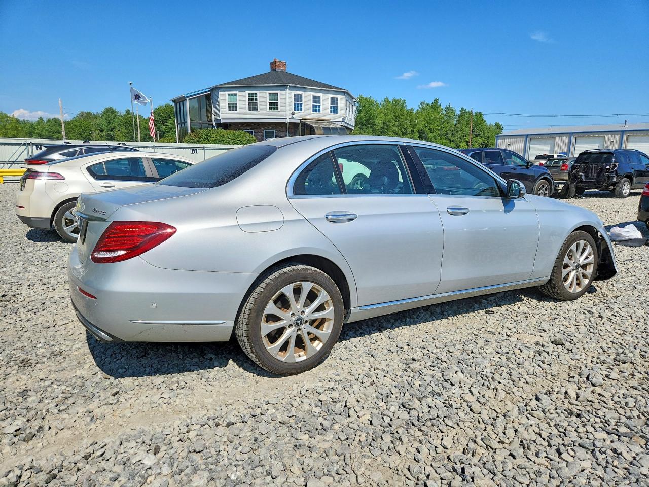 2019 MERCEDES-BENZ E 300 4MATIC — снимка 3
