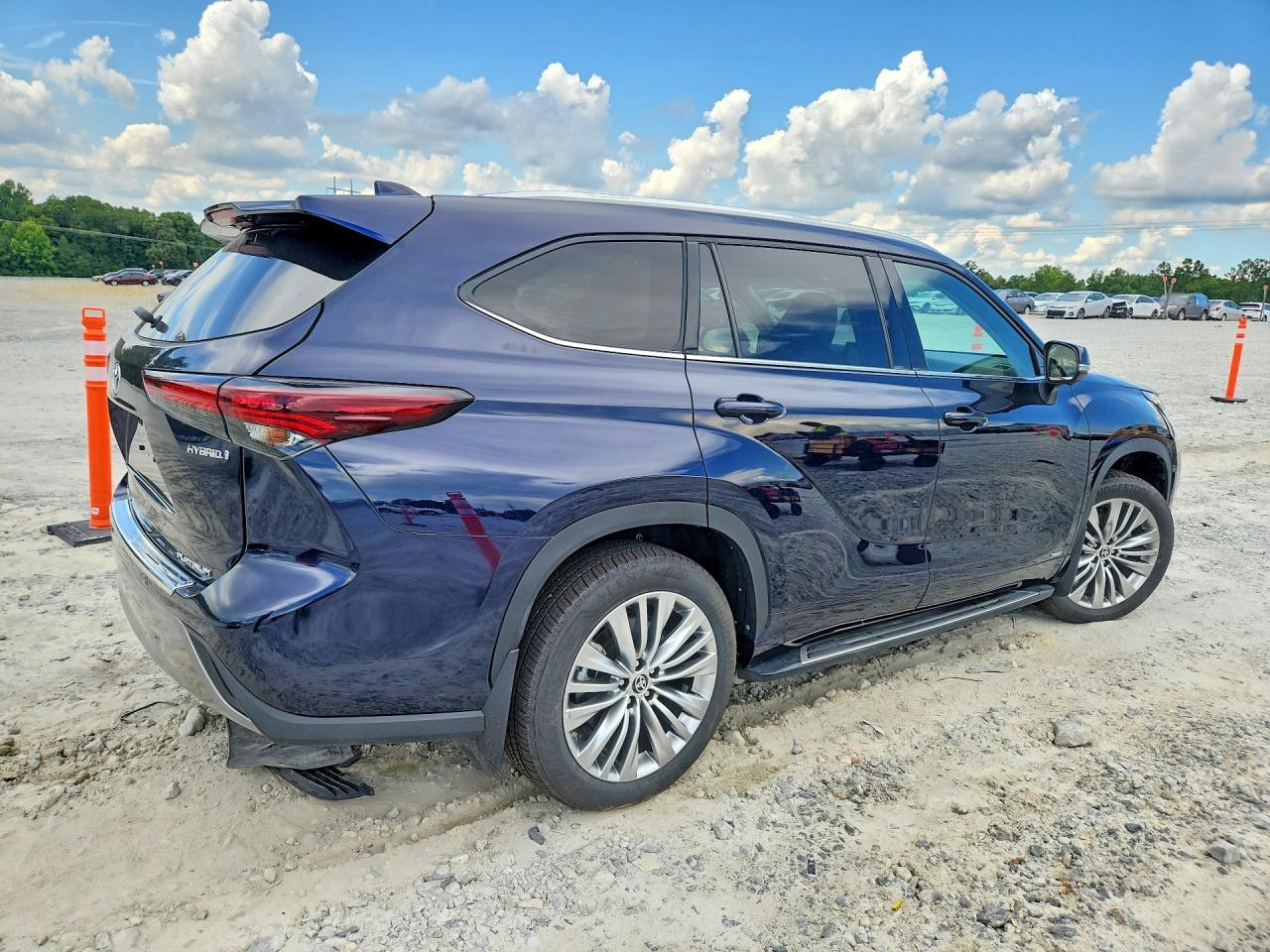 2024 TOYOTA HIGHLANDER HYBRID PLATINUM — снимка 3