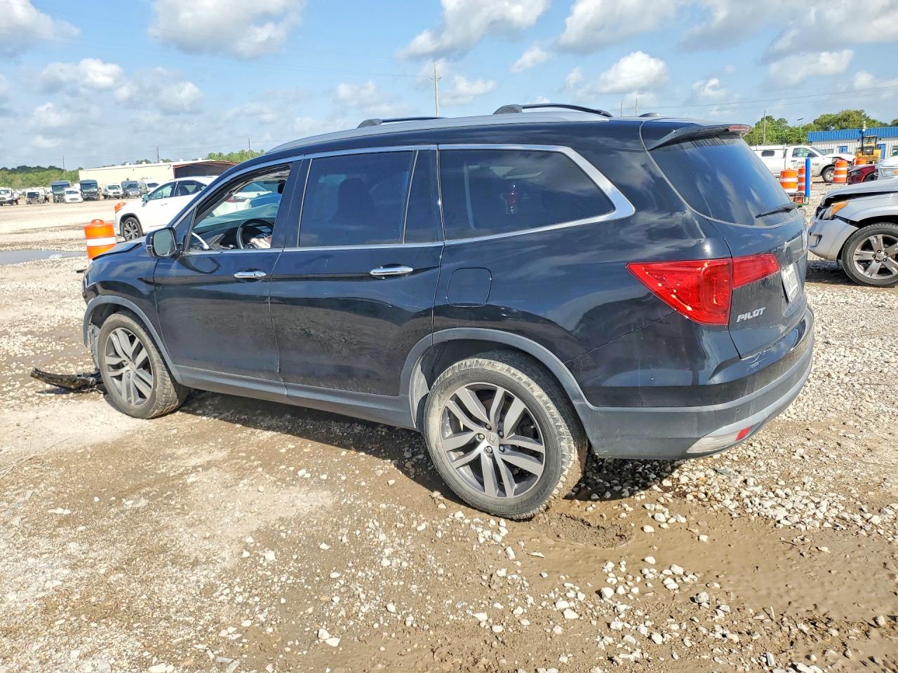 2017 HONDA PILOT TOURING — снимка 2
