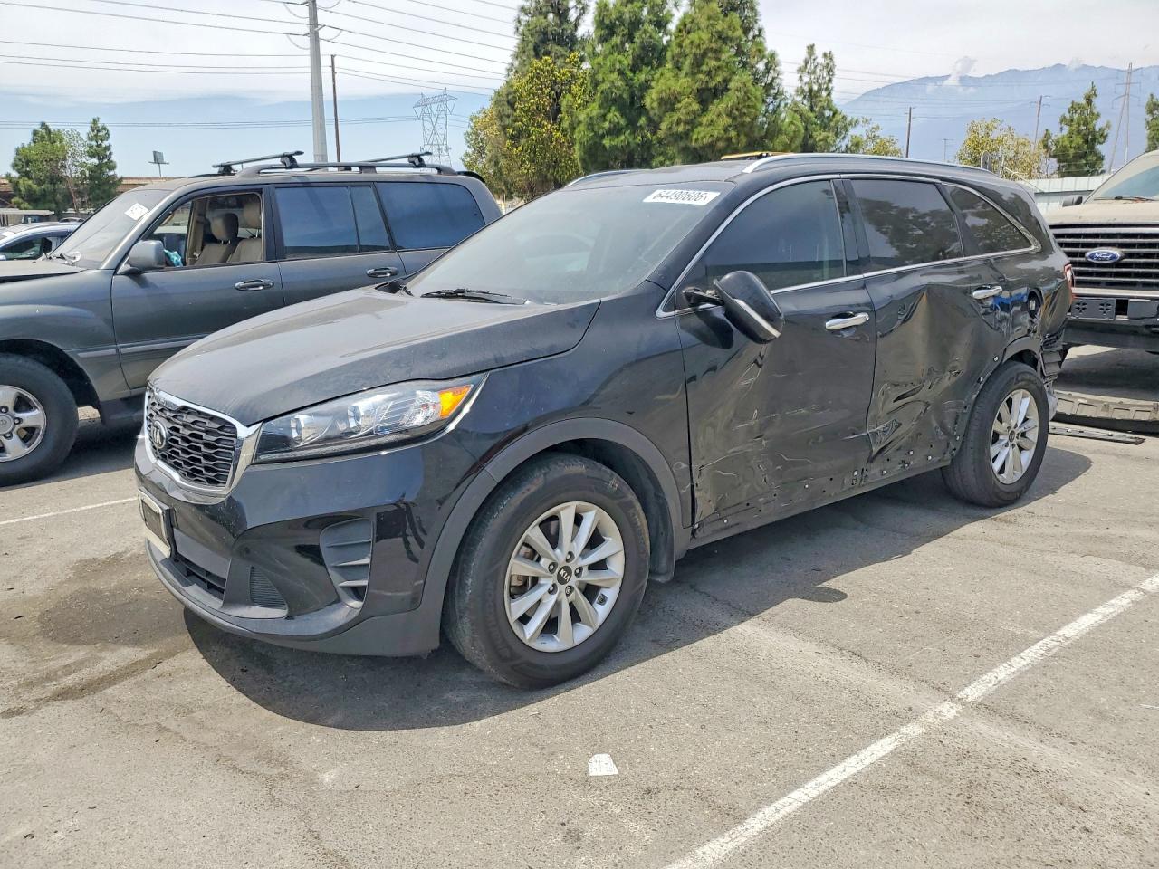 2019 KIA SORENTO LX
