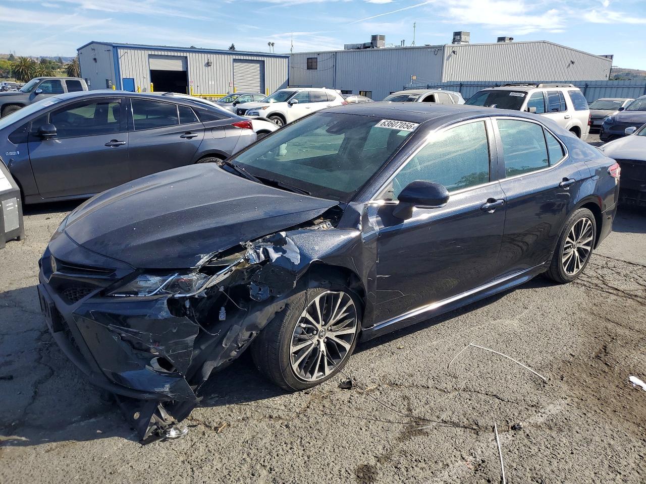 2019 TOYOTA CAMRY SE