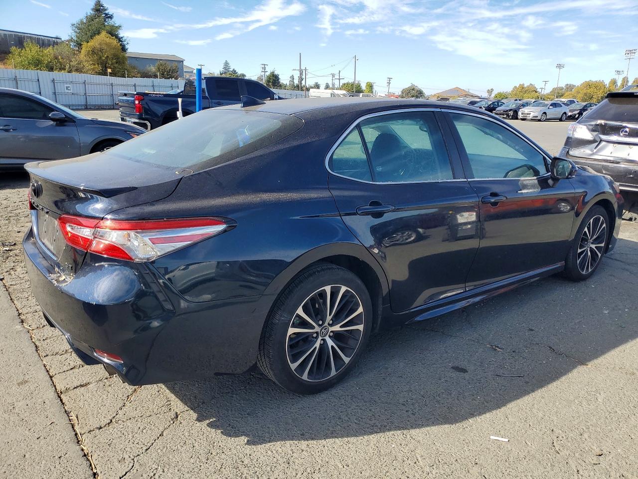 2019 TOYOTA CAMRY SE — снимка 3