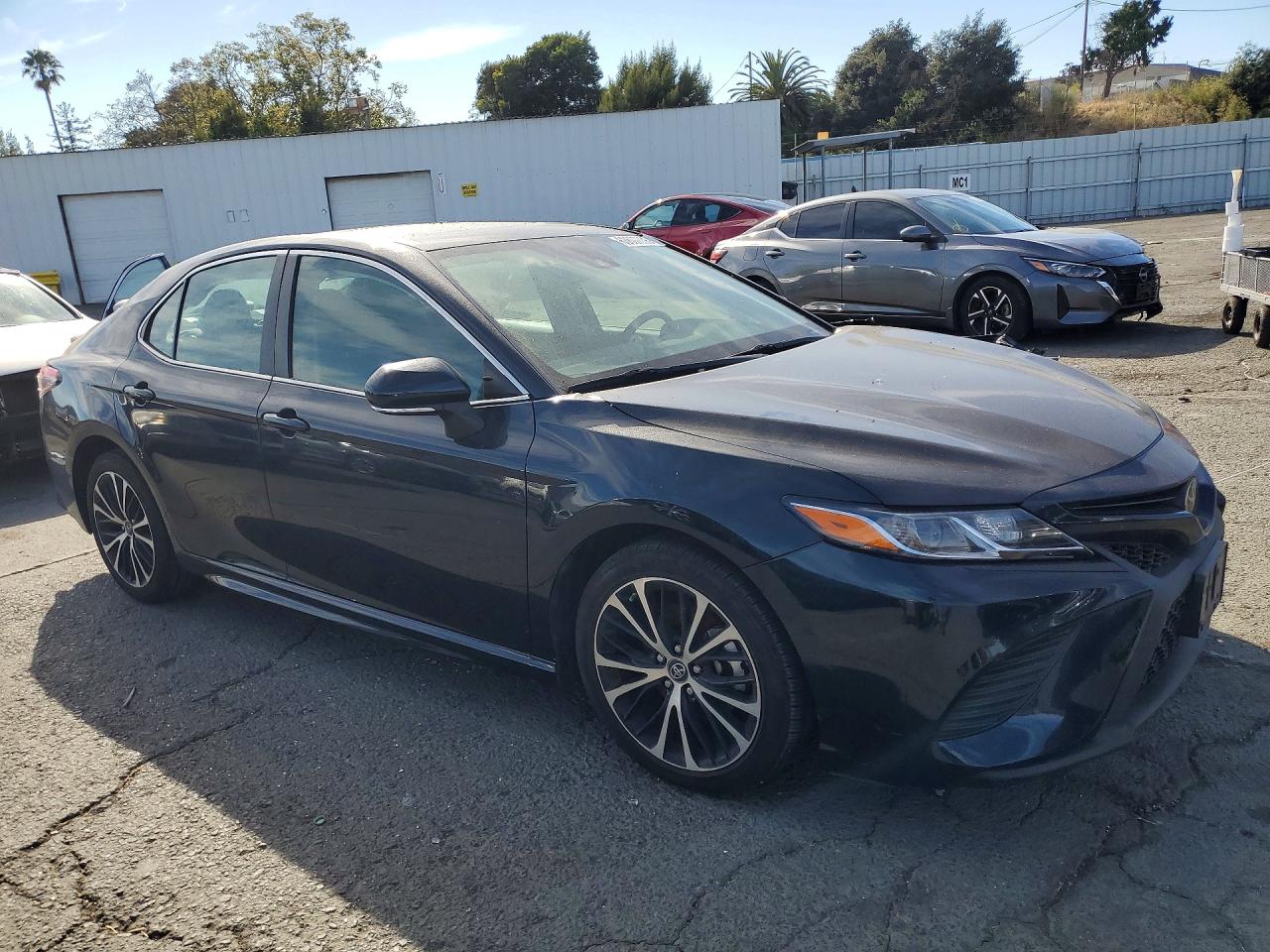 2019 TOYOTA CAMRY SE — снимка 4