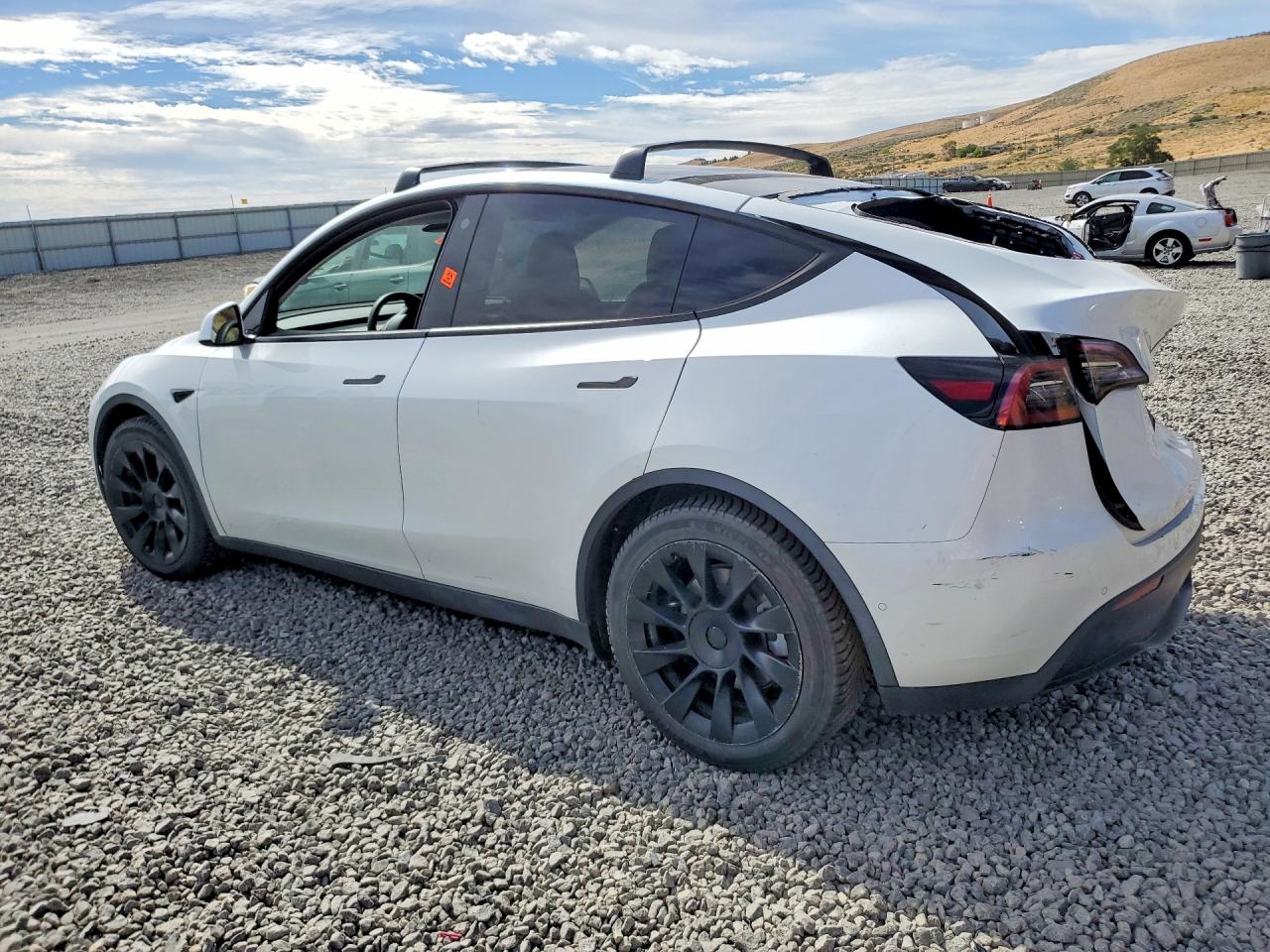 2022 TESLA MODEL Y — снимка 2
