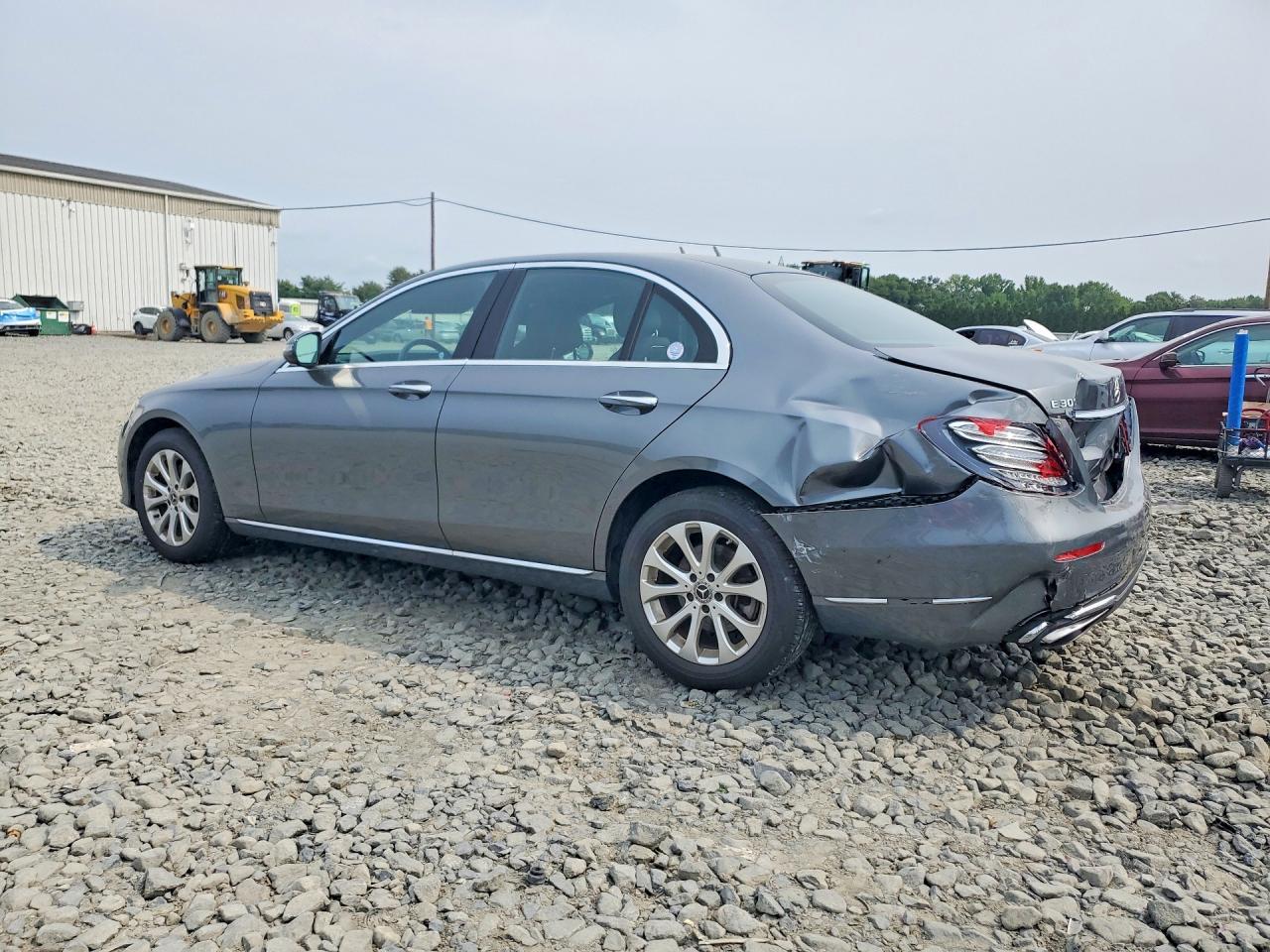 2019 MERCEDES-BENZ E 300 4MATIC — снимка 2