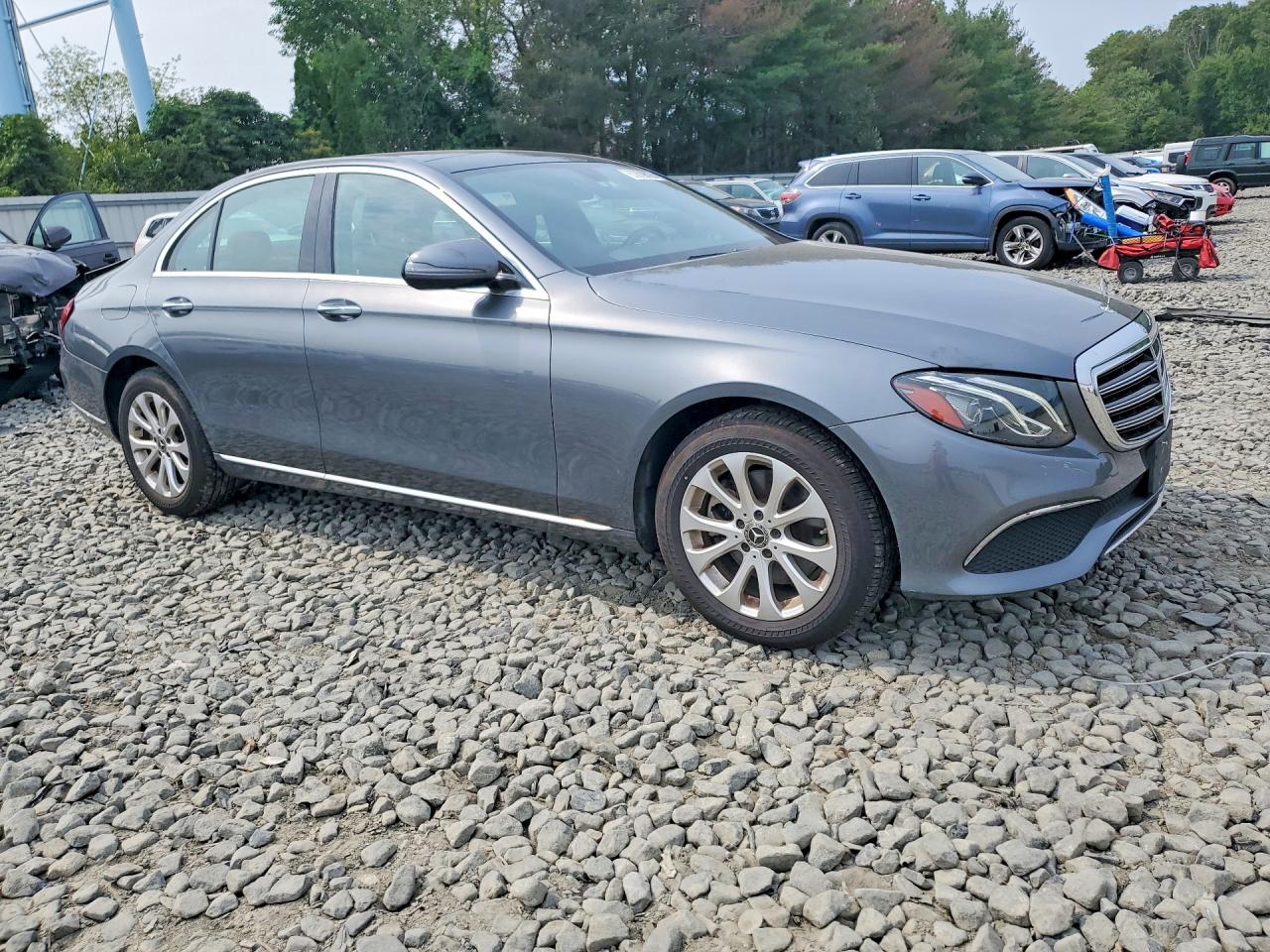 2019 MERCEDES-BENZ E 300 4MATIC — снимка 4