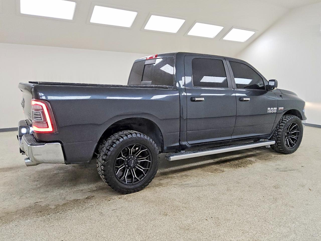 2016 RAM 1500 SLT — снимка 3