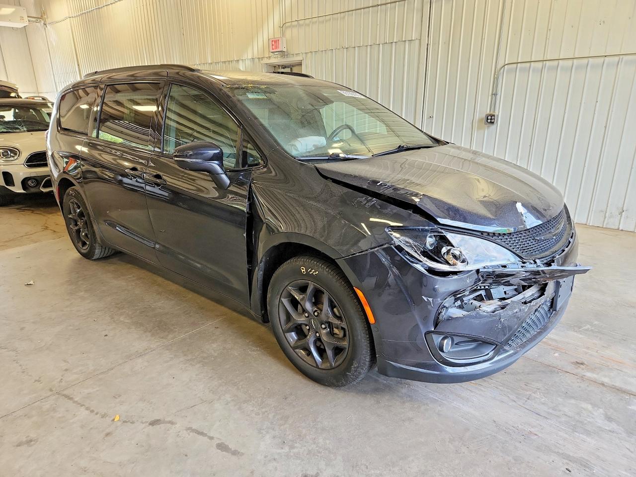 2020 CHRYSLER PACIFICA LIMITED — снимка 4