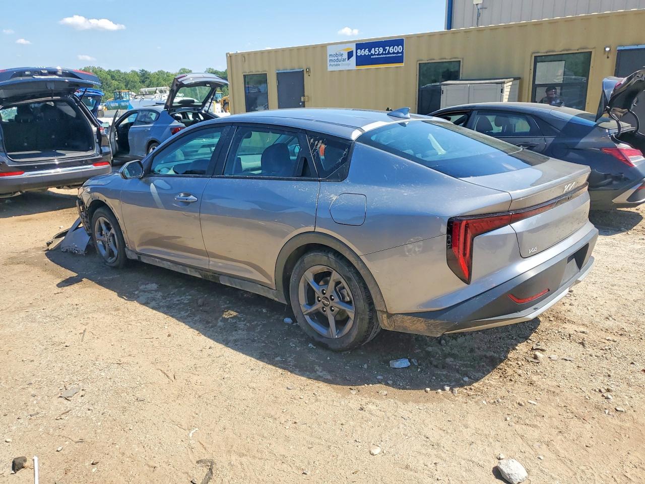 2025 KIA K4 LXS — снимка 2