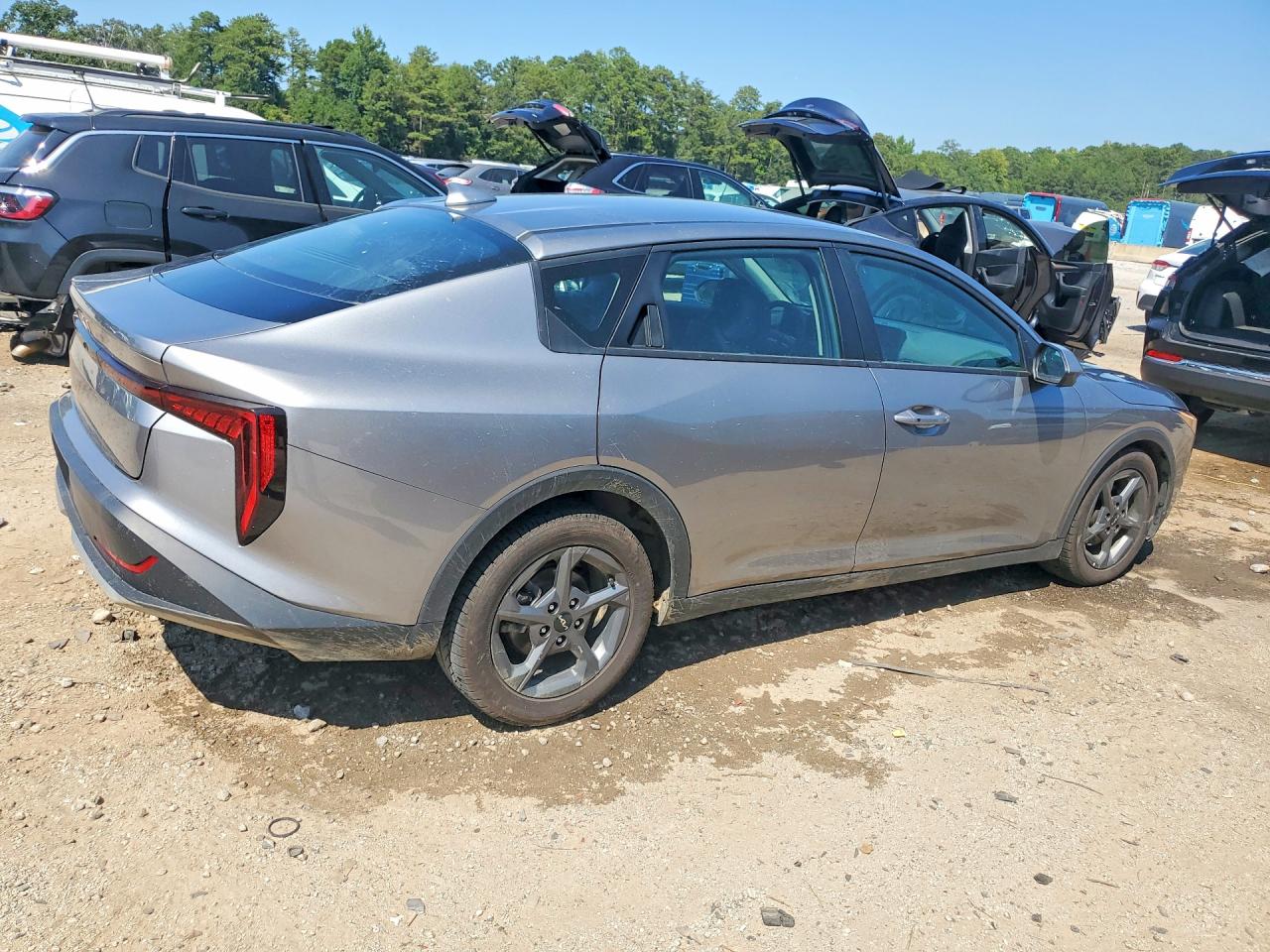 2025 KIA K4 LXS — снимка 3