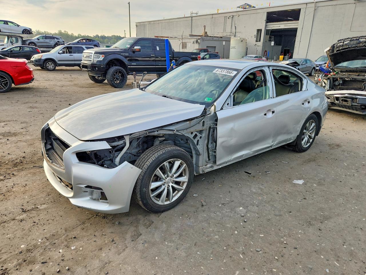 2014 INFINITI Q50 BASE