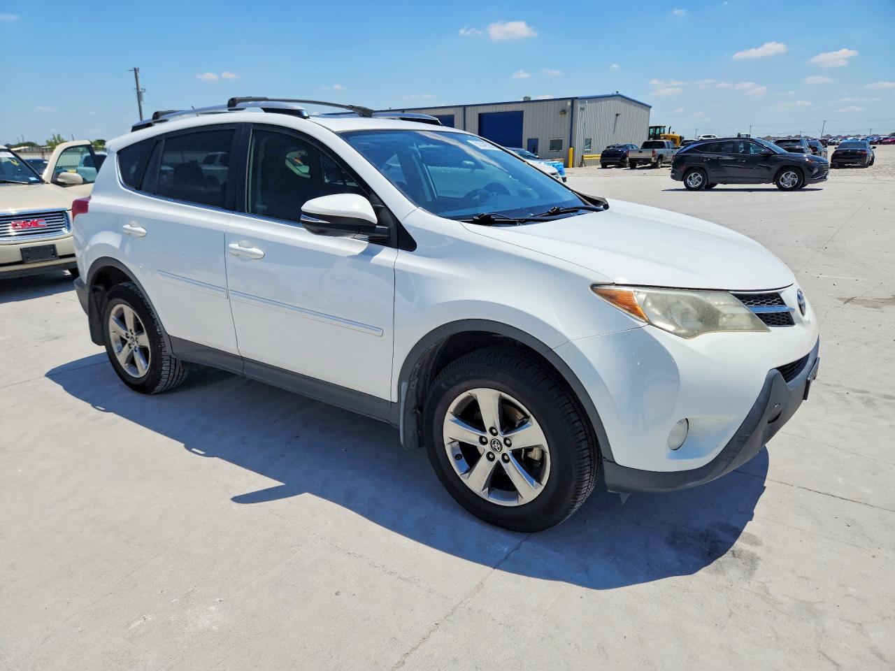 2015 TOYOTA RAV4 XLE — снимка 4