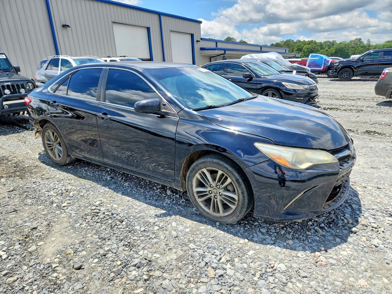 2017 TOYOTA CAMRY SE — снимка 4