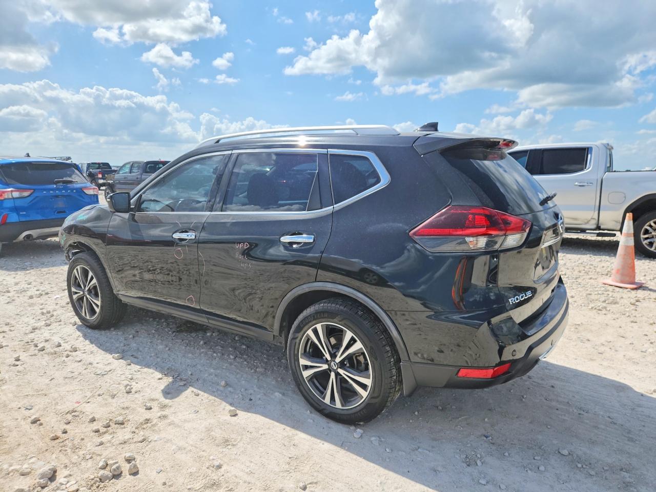 2020 NISSAN ROGUE SV — снимка 2
