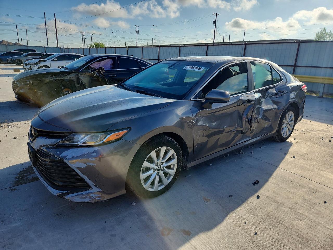 2019 TOYOTA CAMRY LE
