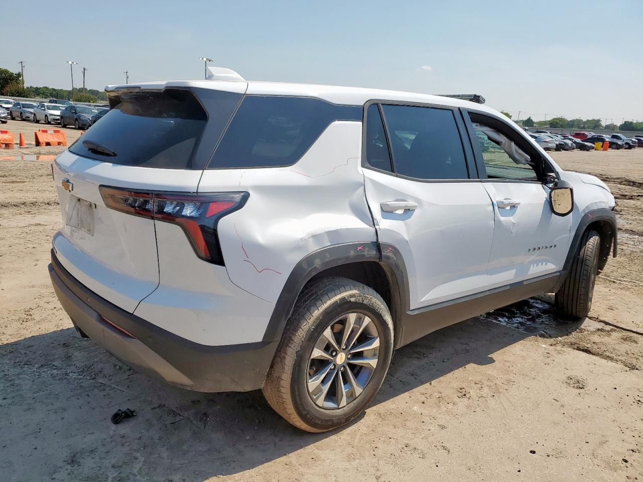 2025 CHEVROLET EQUINOX LT — снимка 3