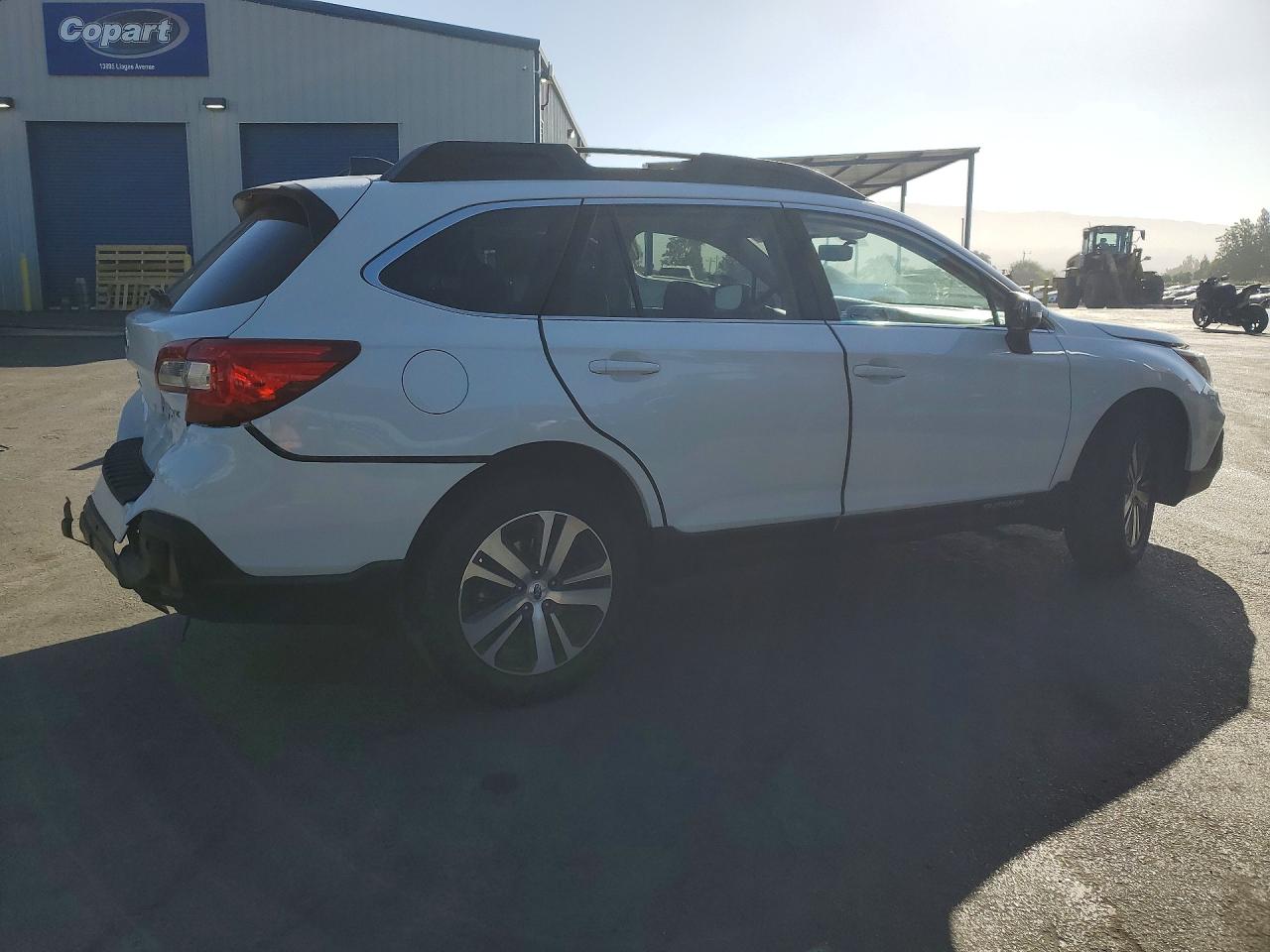 2018 SUBARU OUTBACK 2.5I LIMITED — снимка 3