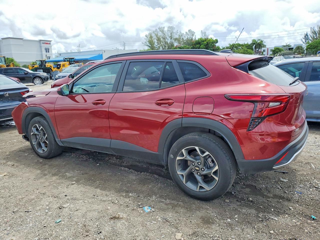2025 CHEVROLET TRAX 1LT — снимка 2