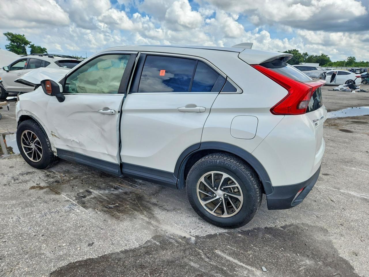 2020 MITSUBISHI ECLIPSE CROSS ES FWD — снимка 2