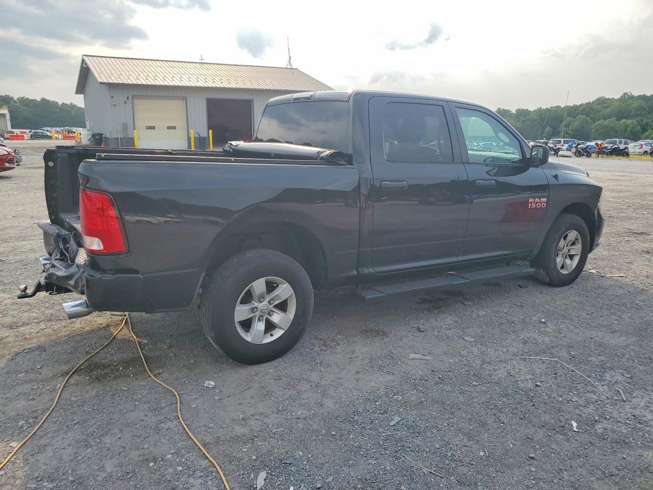 2017 RAM 1500 ST — снимка 3