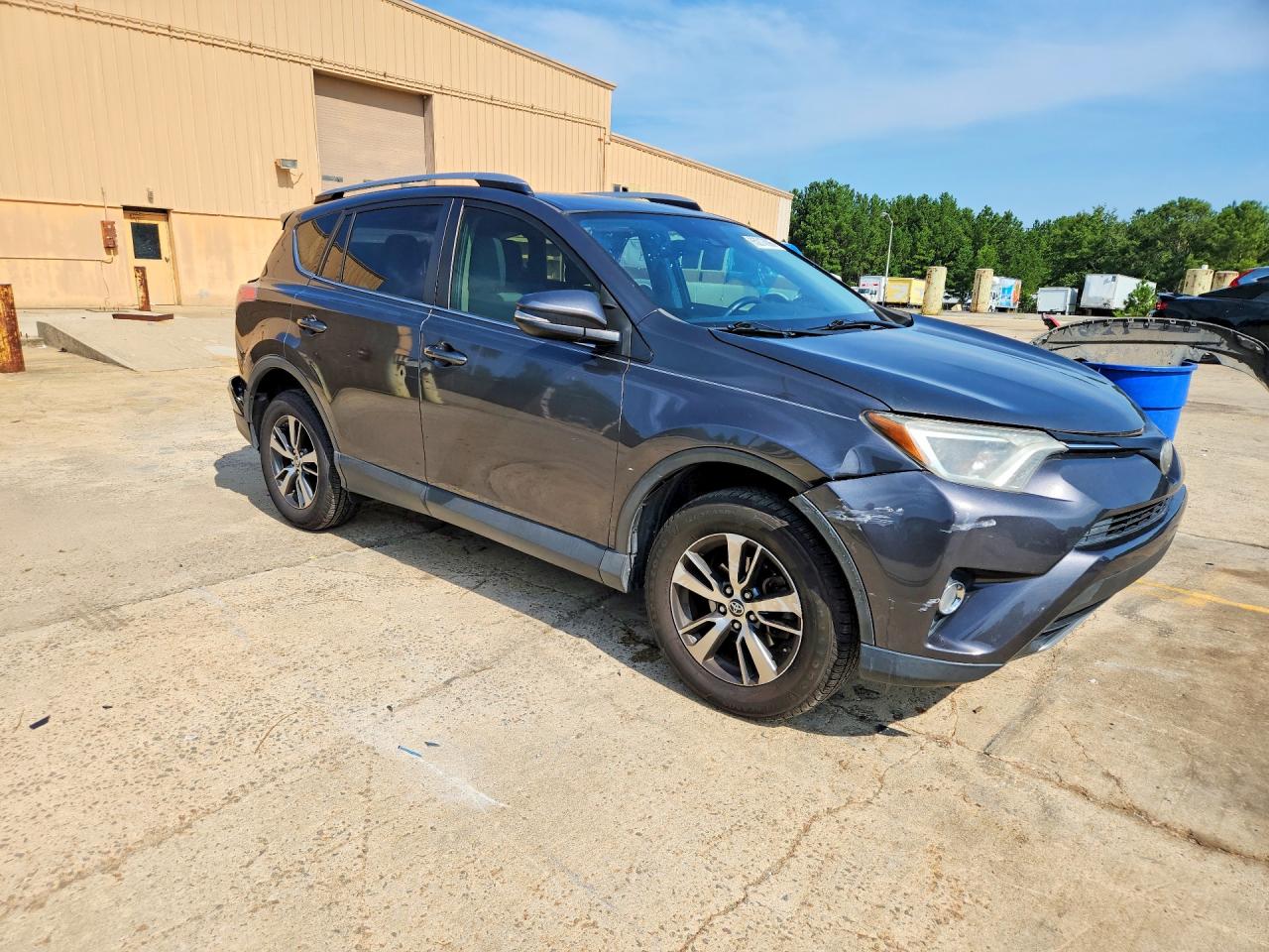 2018 TOYOTA RAV4 XLE — снимка 4