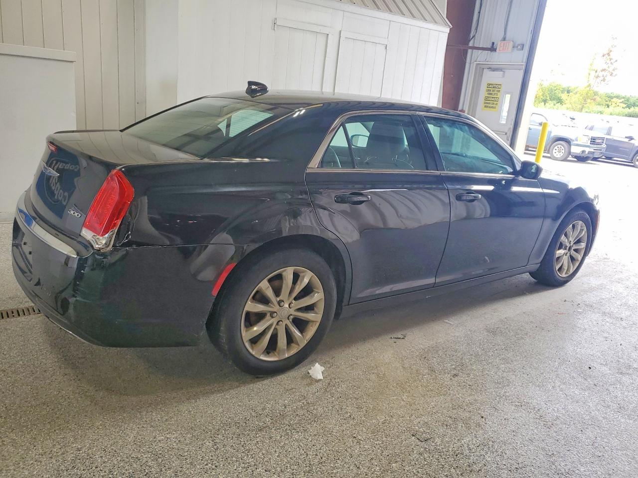 2015 CHRYSLER 300 LIMITED — снимка 3