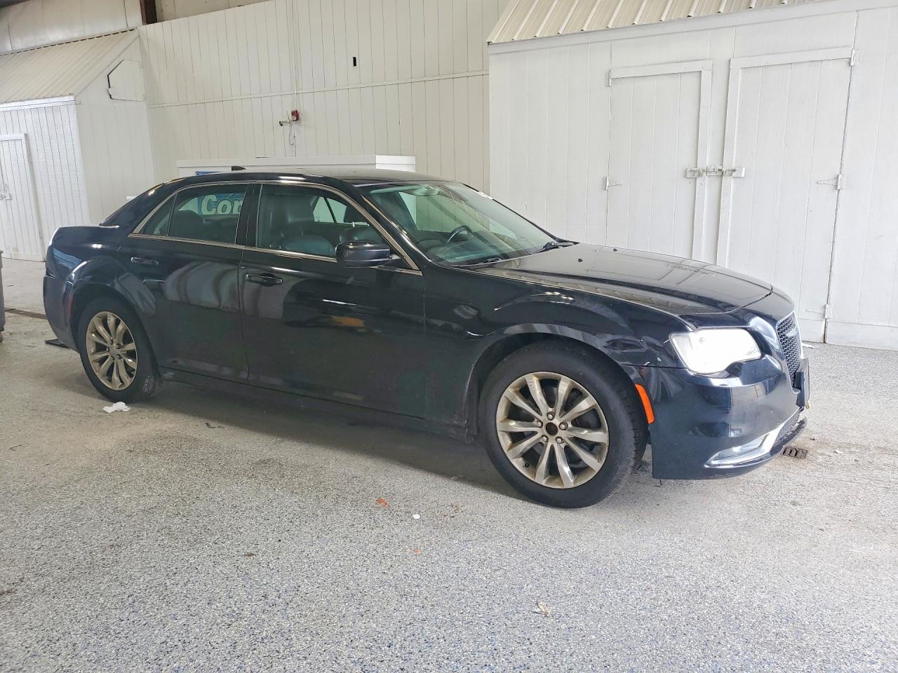 2015 CHRYSLER 300 LIMITED — снимка 4