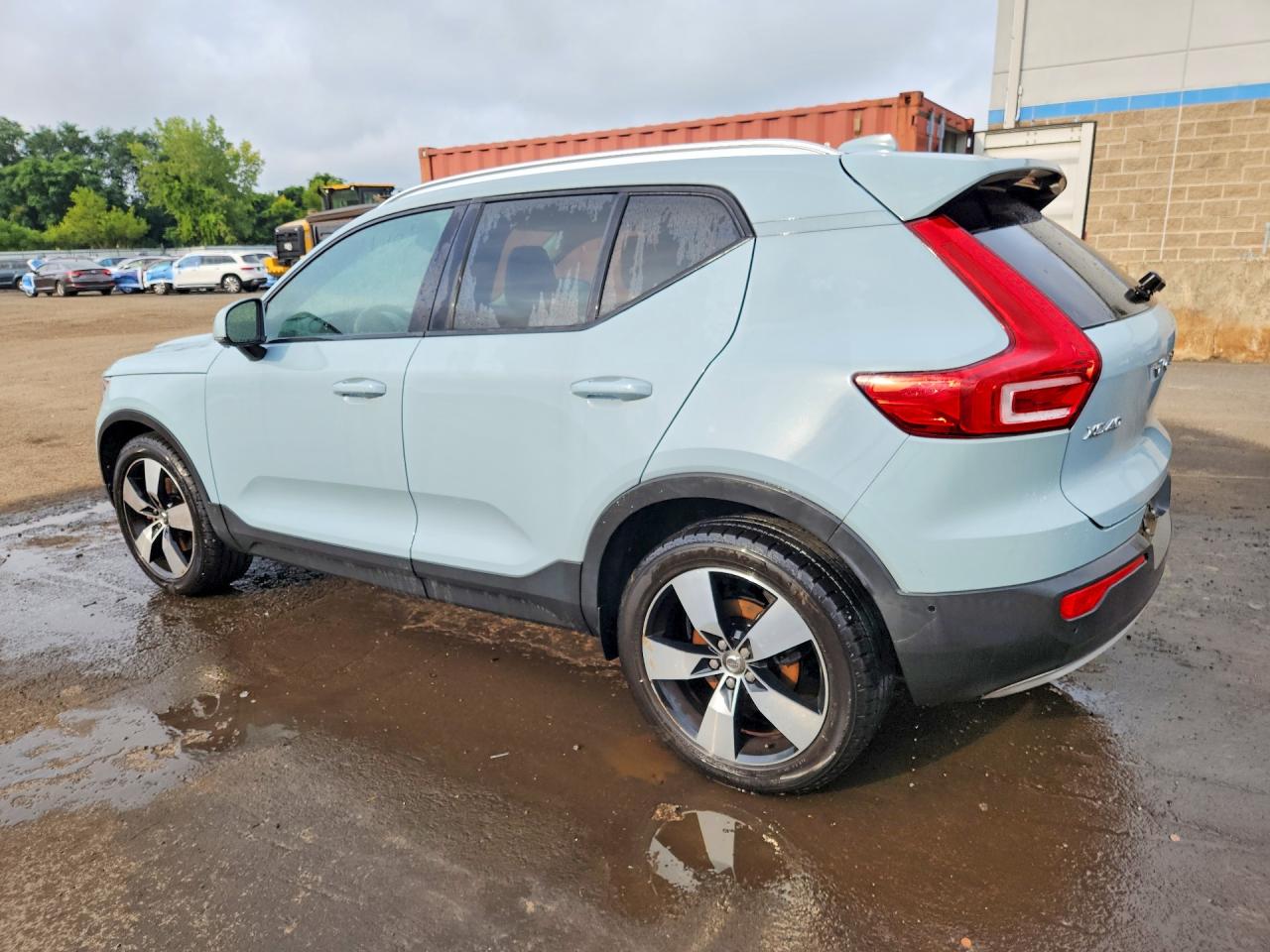 2019 VOLVO XC40 T5 MOMENTUM — снимка 2